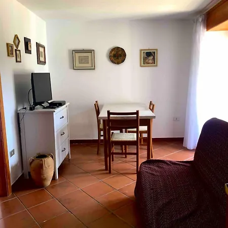 La Casa Del Ciabattino - - Acciaroli Apartamento *