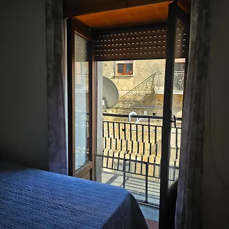 La Casa Del Ciabattino - - Acciaroli Apartamento